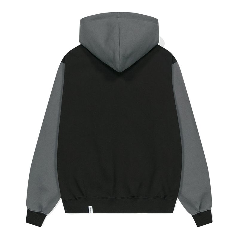 フラッグフーディー