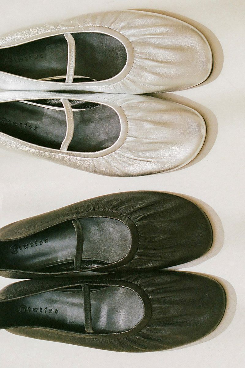 TUTU FLAT IN BLACK