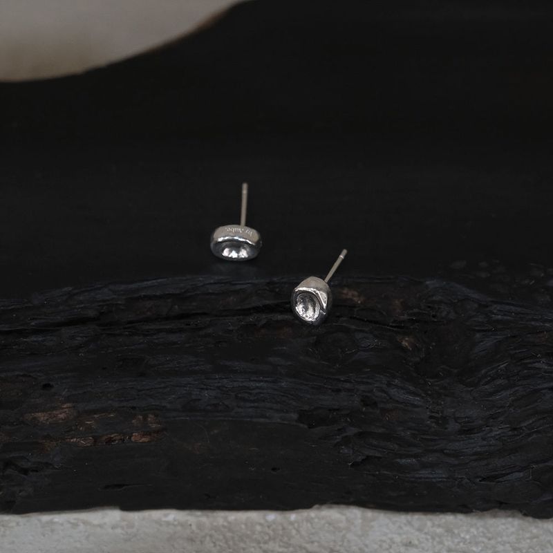 by Aube.（バイオーブ）の「[MADE] ミニエリスピアス（アクセサリー）」