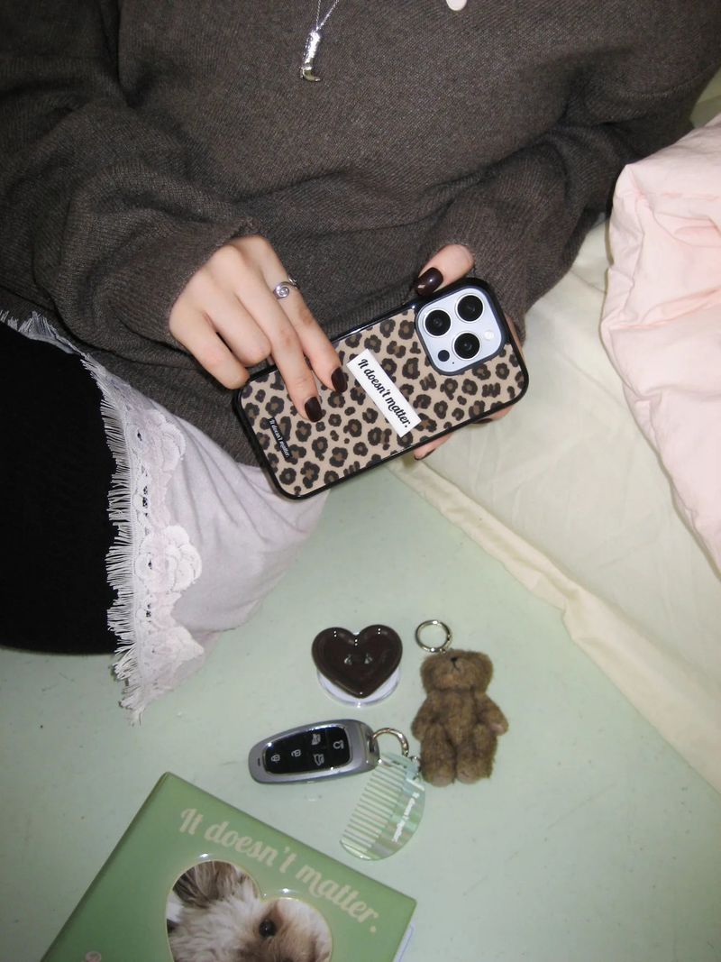 Wild Leo phone case (Leopard)