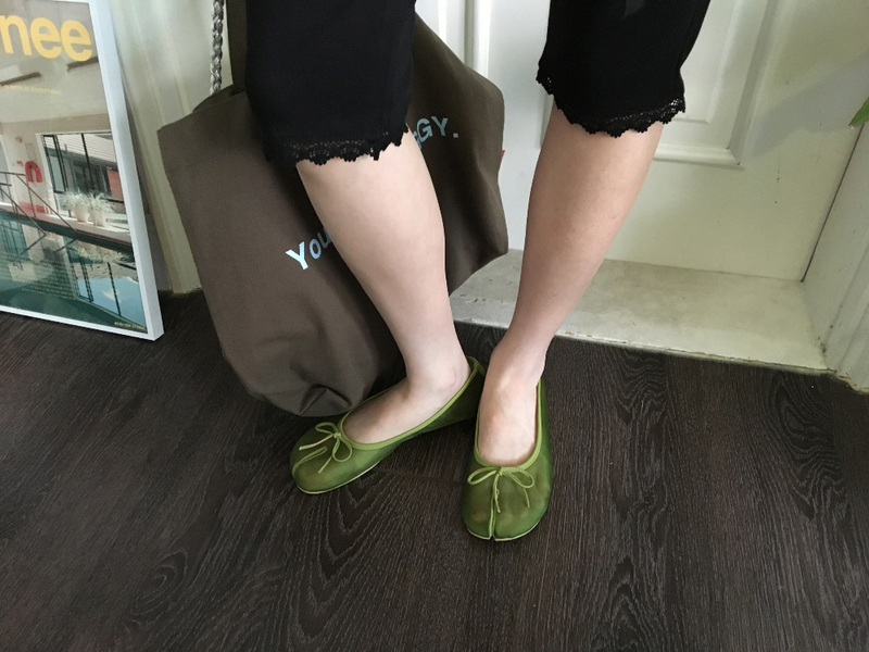 Mesh light flat shoes (3color)