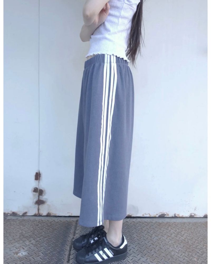 tape line pants