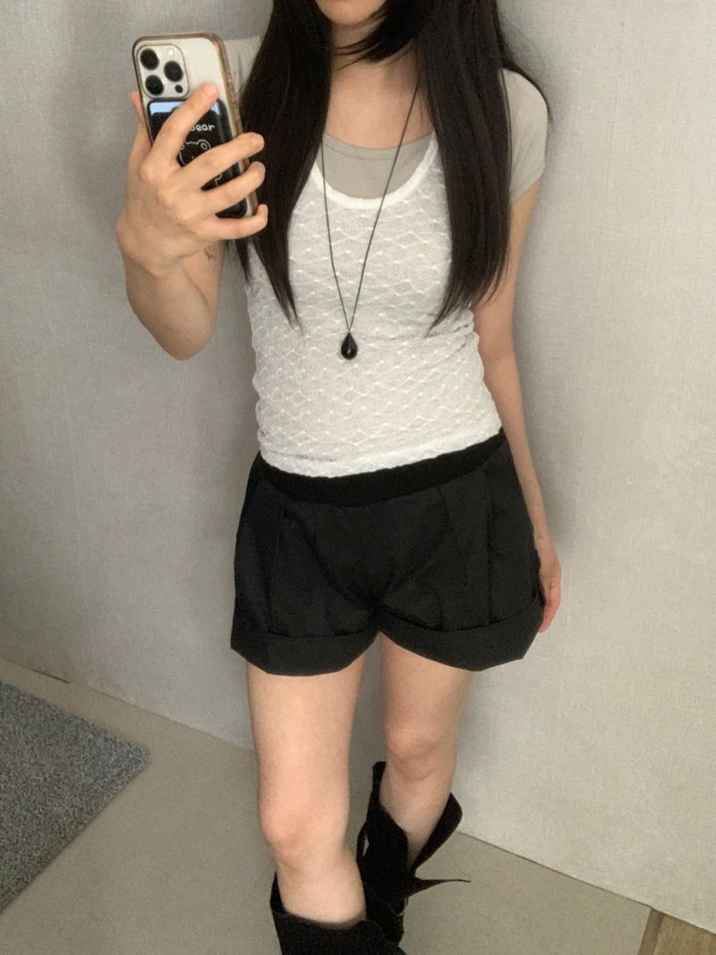 Teagan Roll-up Elastic-Waist Shorts