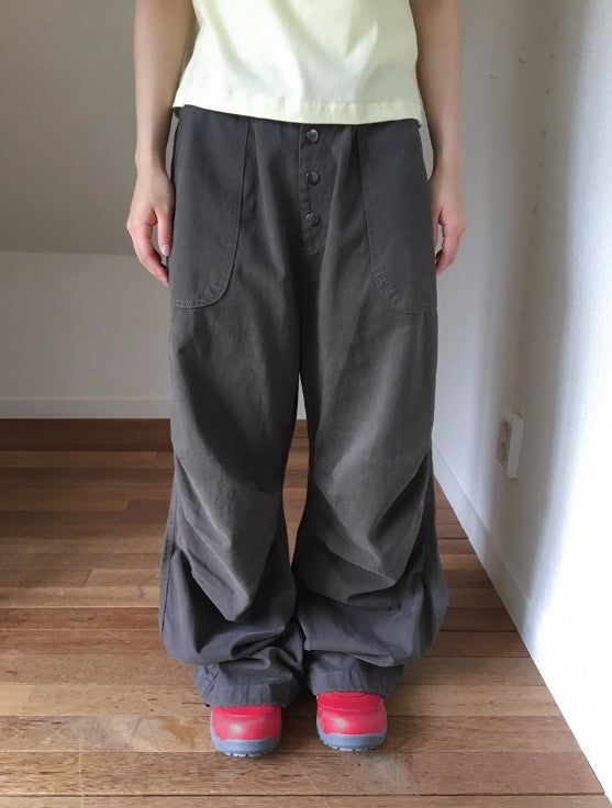 BAON（バオン）の「Dason Button Parachute Banding String Pants（Pants）」