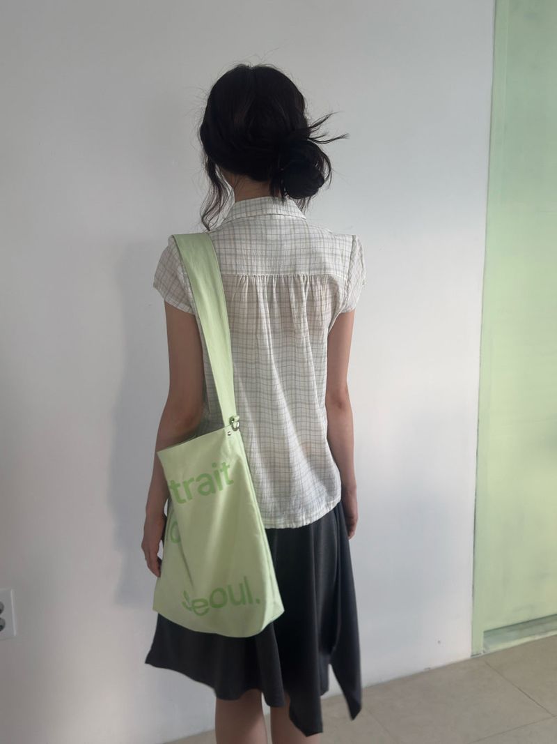 Portrait Wide Strap Shoulder Bag - Apple Mint