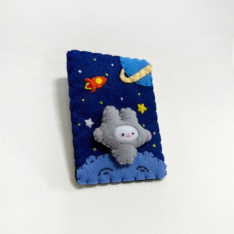 [MADE] a rabbit in the universe keyring