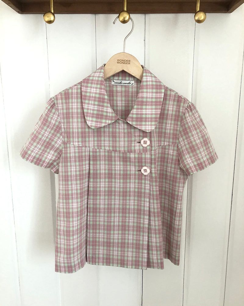 WONDER WONDER(ワンダーワンダー)の「Yuwa Round Collar Check Short Sleeve Blouse(Tops)」
