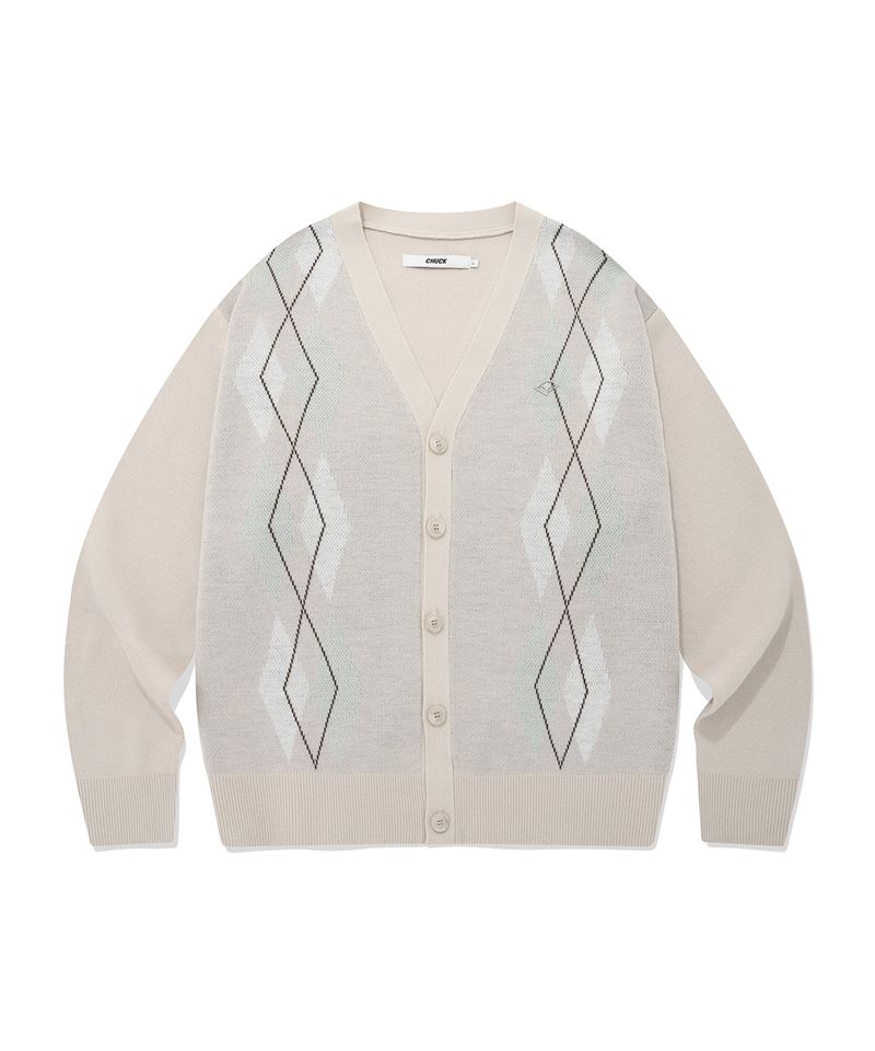 CHUCK（チャック）の「CHUCK ルースフィットアーガイルニットカーディガン / CHUCK LOOSE FIT ARGYLE KNIT CARDIGAN (LIGHT BEIGE)（）」