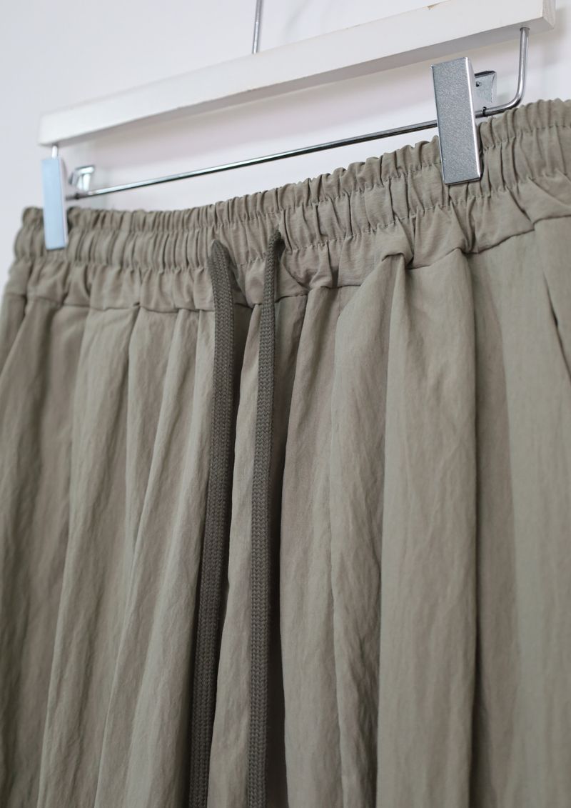Light Wrinkle Pants