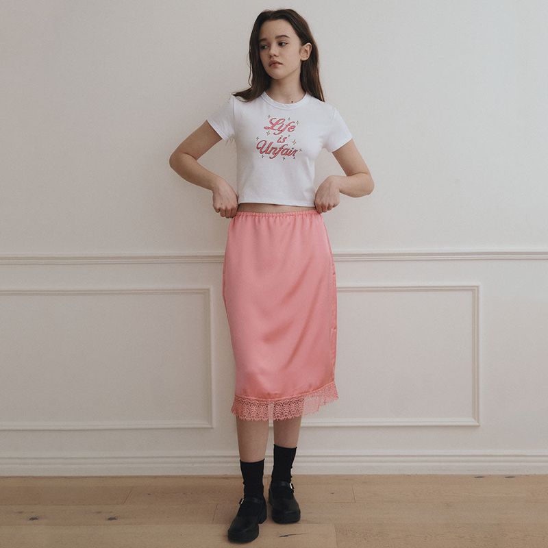 wonder visitor（ワンダービジター）の「Satin Lace midi skirt [3 Color]（Skirts）」
