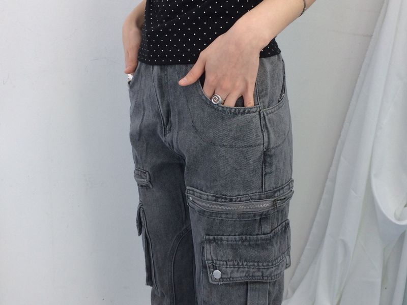 Lace V-Shirring Dot Top