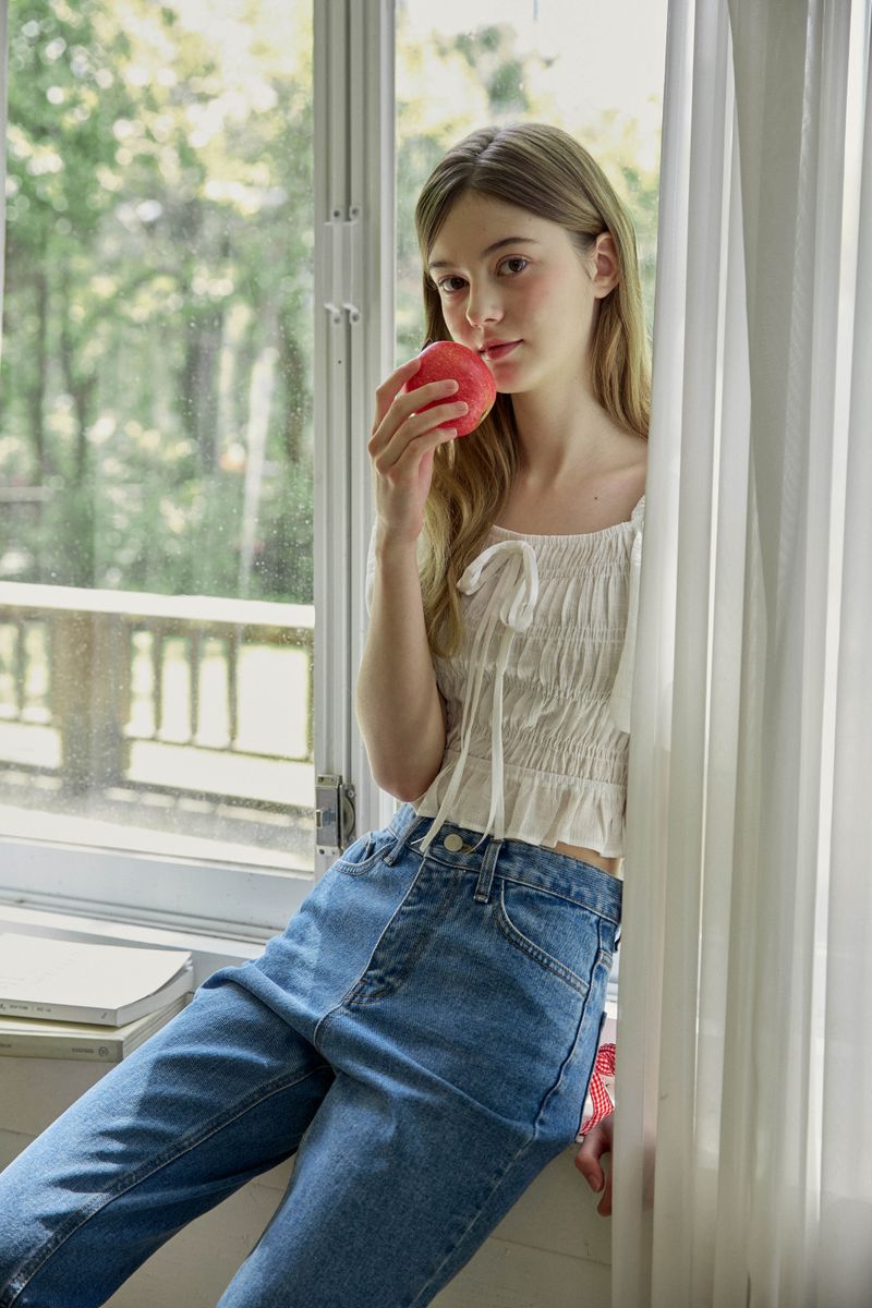 PINK PINEAPPLE（ピンクパイナップル）の「MARGARET BELL SLEEVE TOP (2 COLORS)（Tops）」