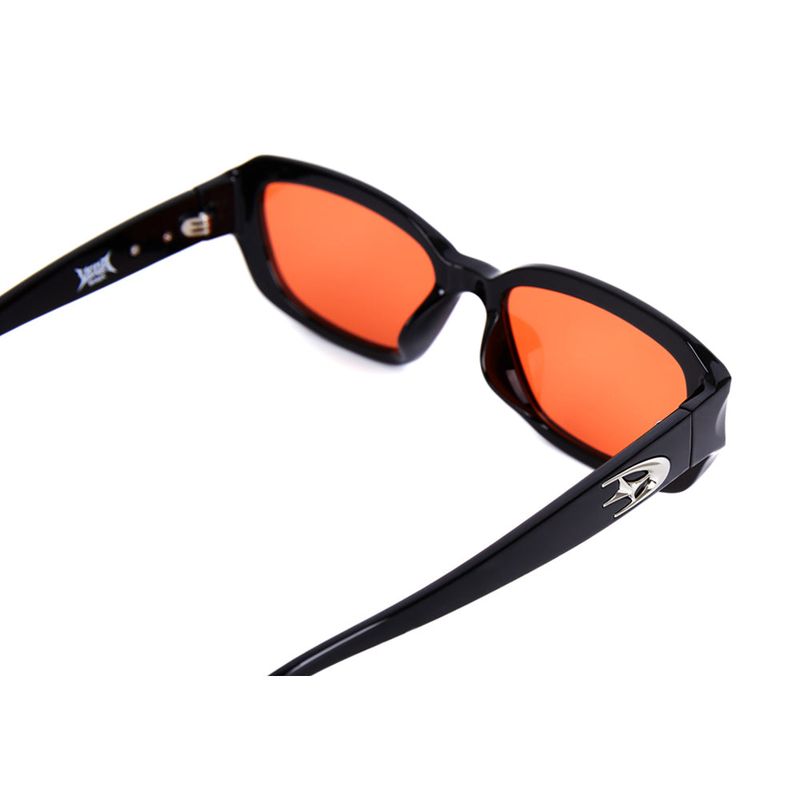 Vega Black / Red Tint Lens