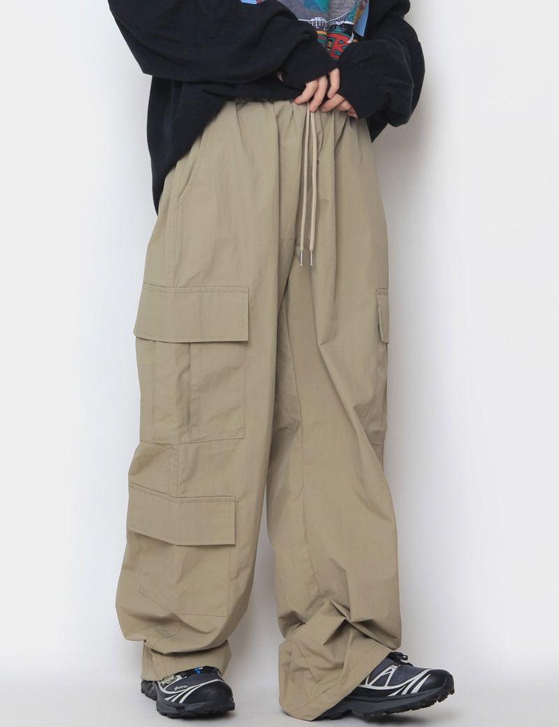 nutellike(ヌテールライク)の「Nylon Multi-Cargo Pants(Pants)」