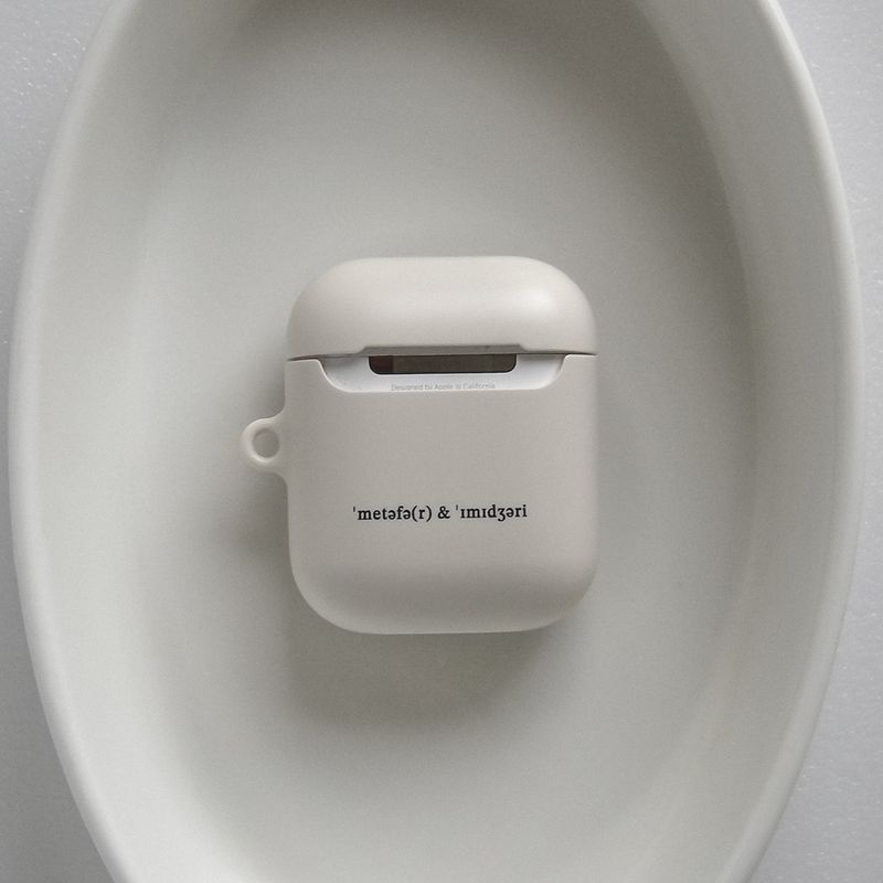 Metaphor and Imagery (Airpods case, matt)