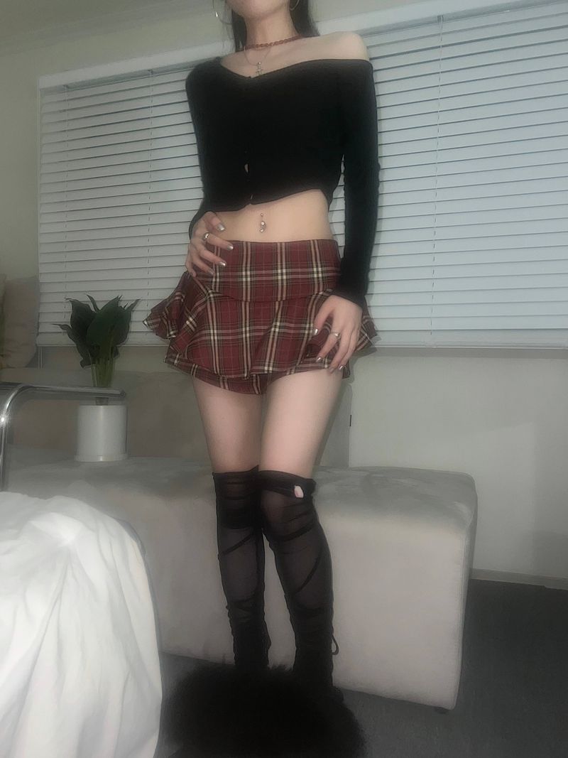 Frill checker skirt pants