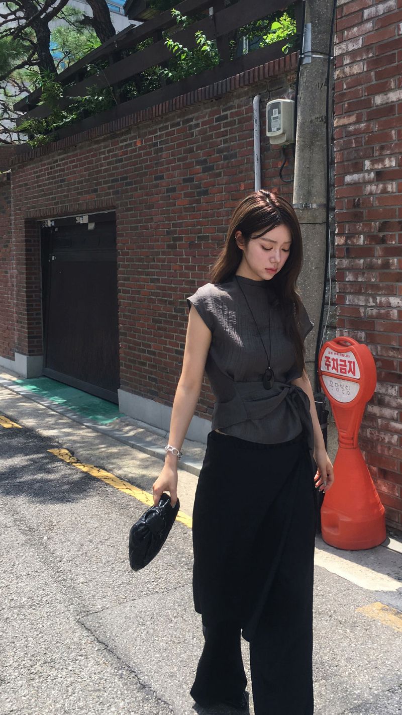 Moss wrap blouse