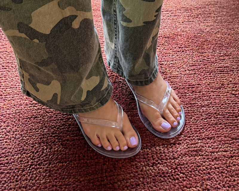 gloss jelly flip flops