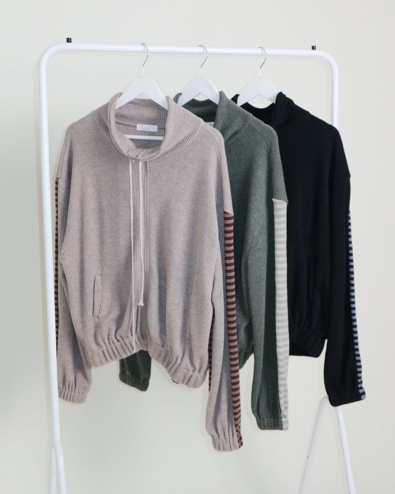 Hakata Stripe Coloring String Knitwear Zip-Up