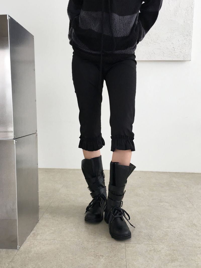 Lace-up half buckle boots