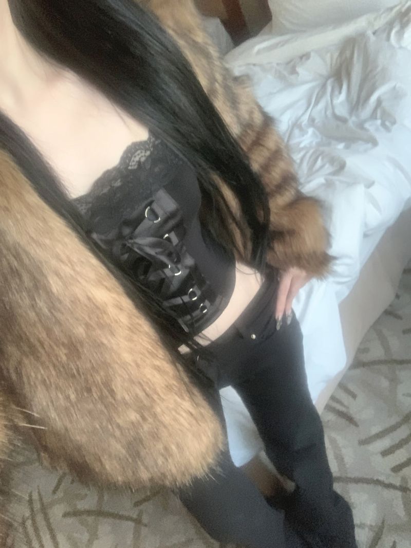 パニローライズブラックブーツカットパンツ