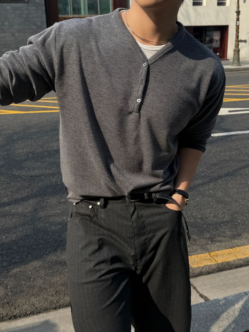 Port button layered knitwear