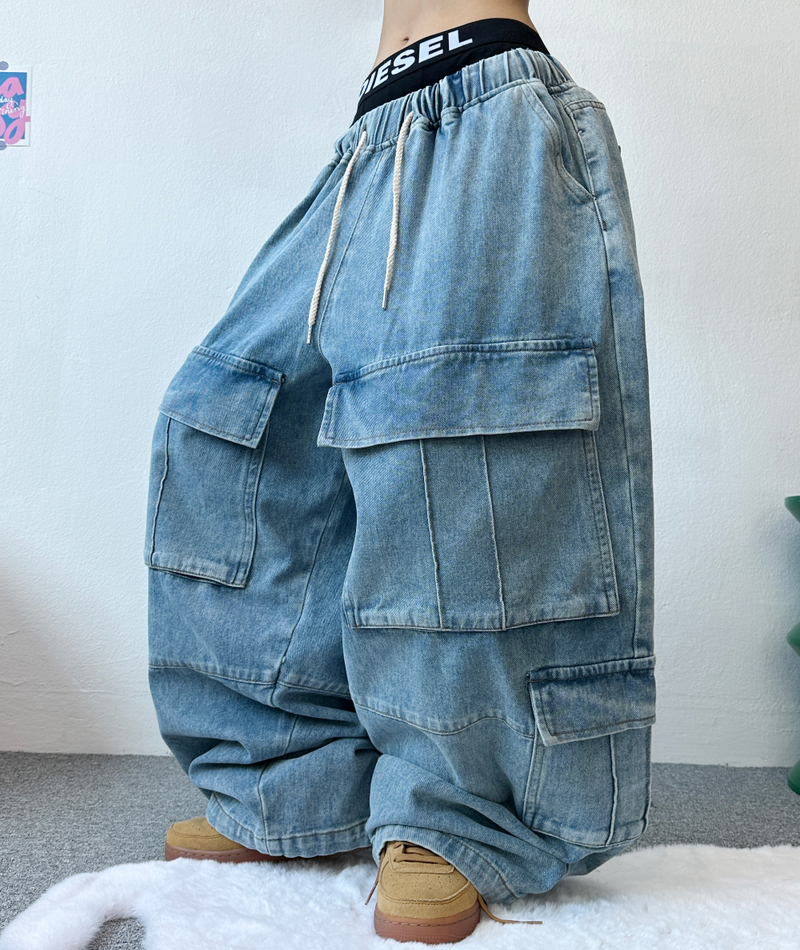 CCORTTI（コルッティ）の「フロントカーゴバルーンデニムパンツ💙🖤 - 2カラー（パンツ）」