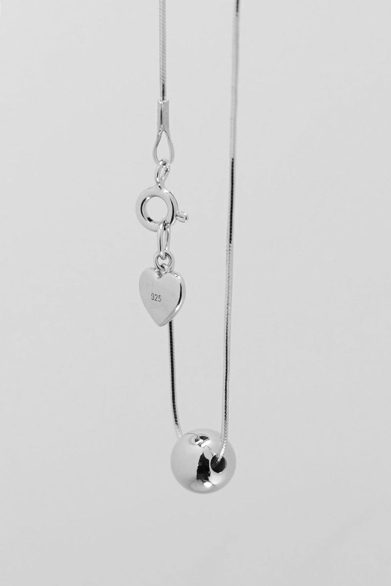 Ball simple necklace