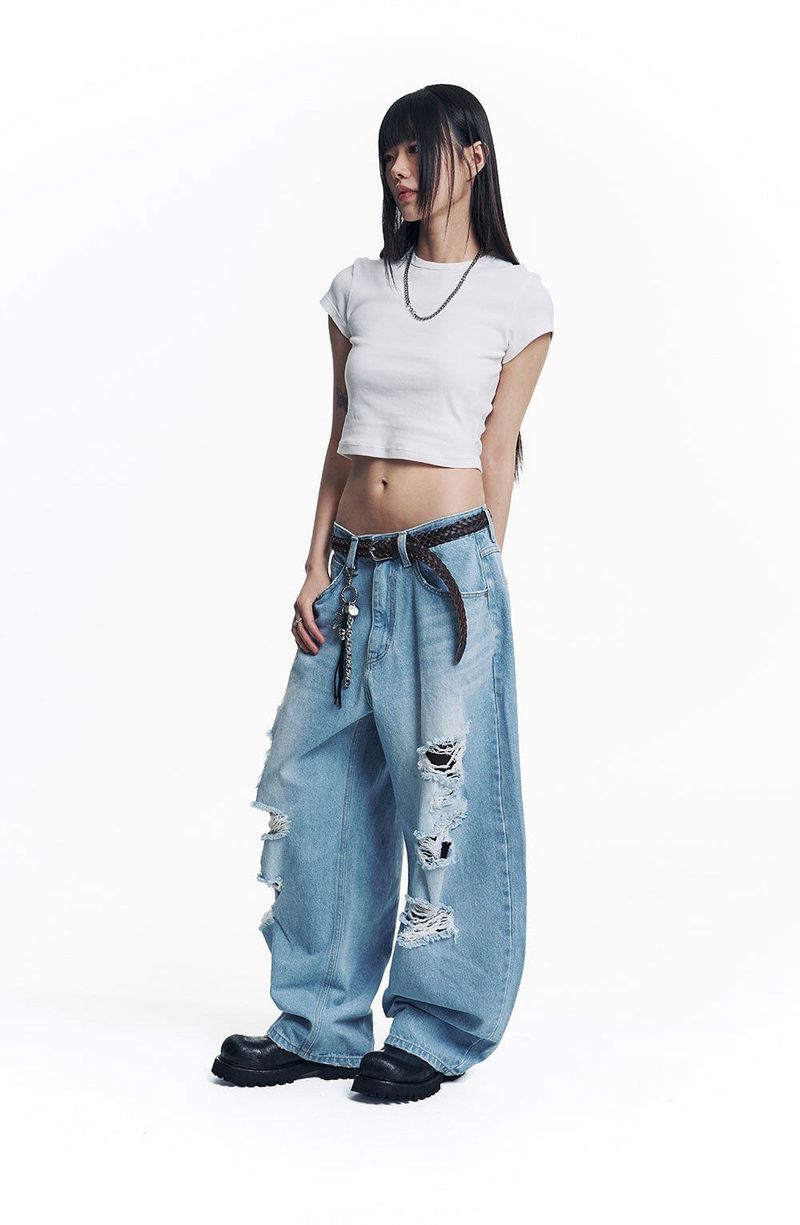 Distressed Curved Denim Pants - Light Blue