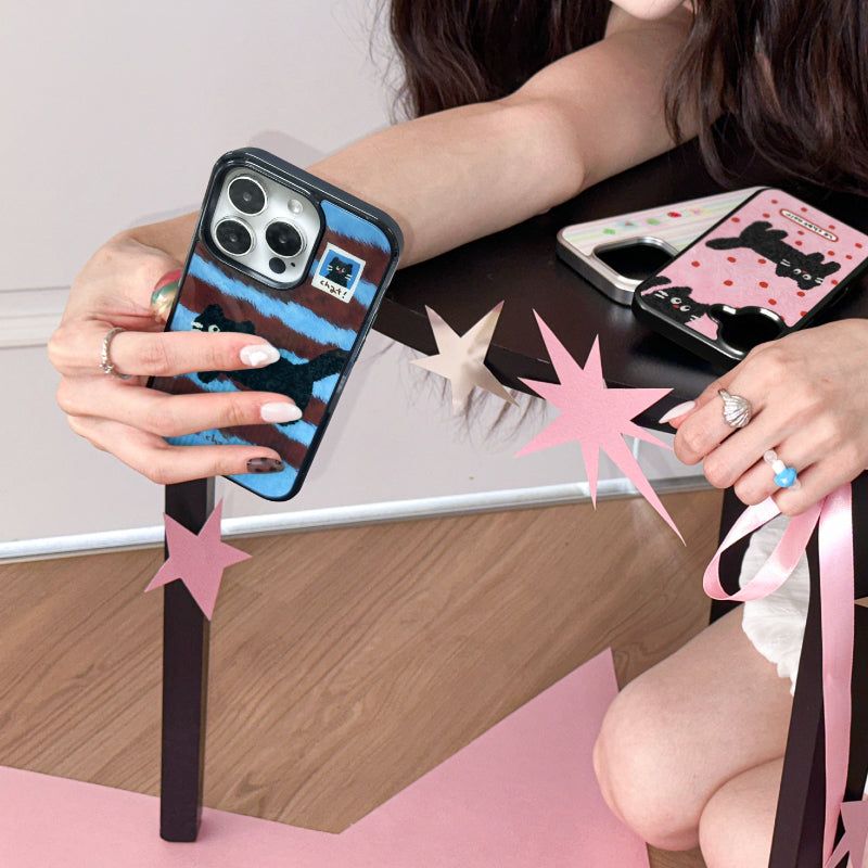 FLUFFY KITTEN MAGSAFE PHONE CASE