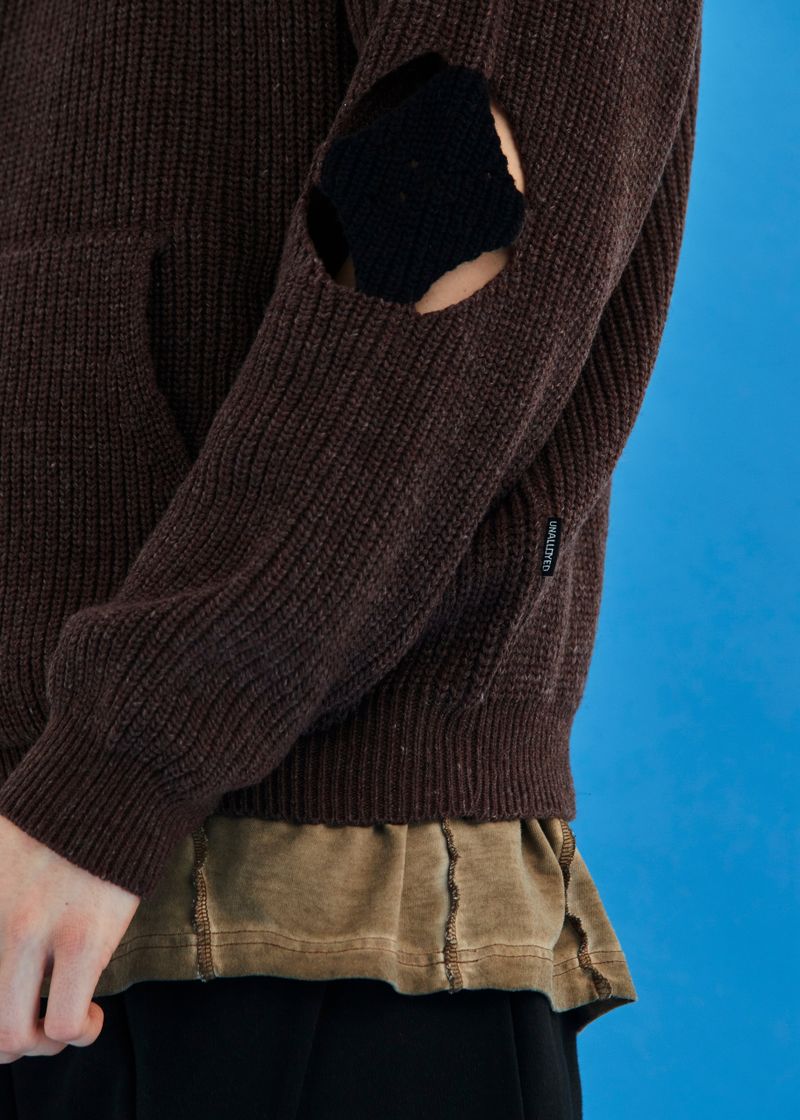 HOLE ARGYLE KNIT HOODIE / BROWN