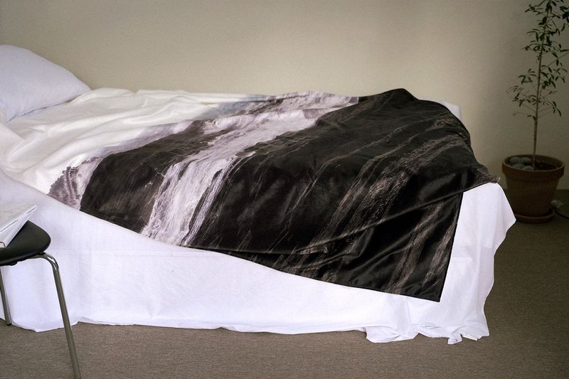 LNL cliff blanket