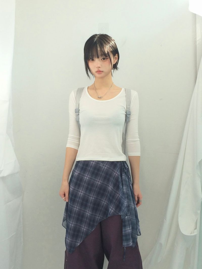 ner.ui.bin（ノエビン）の「U-Neck Three-Quarter Slim Line Cotton Top（Tops）」