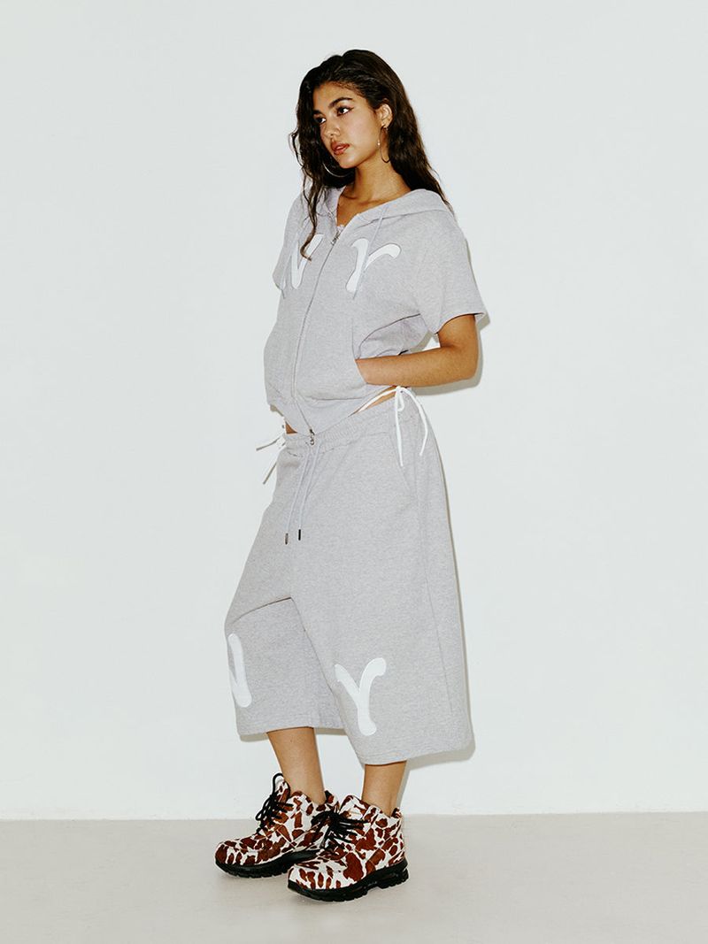 NYXX（エヌワイエックスエックス）の「NY APLIQUE CAPRI PANTS GREY（Pants）」