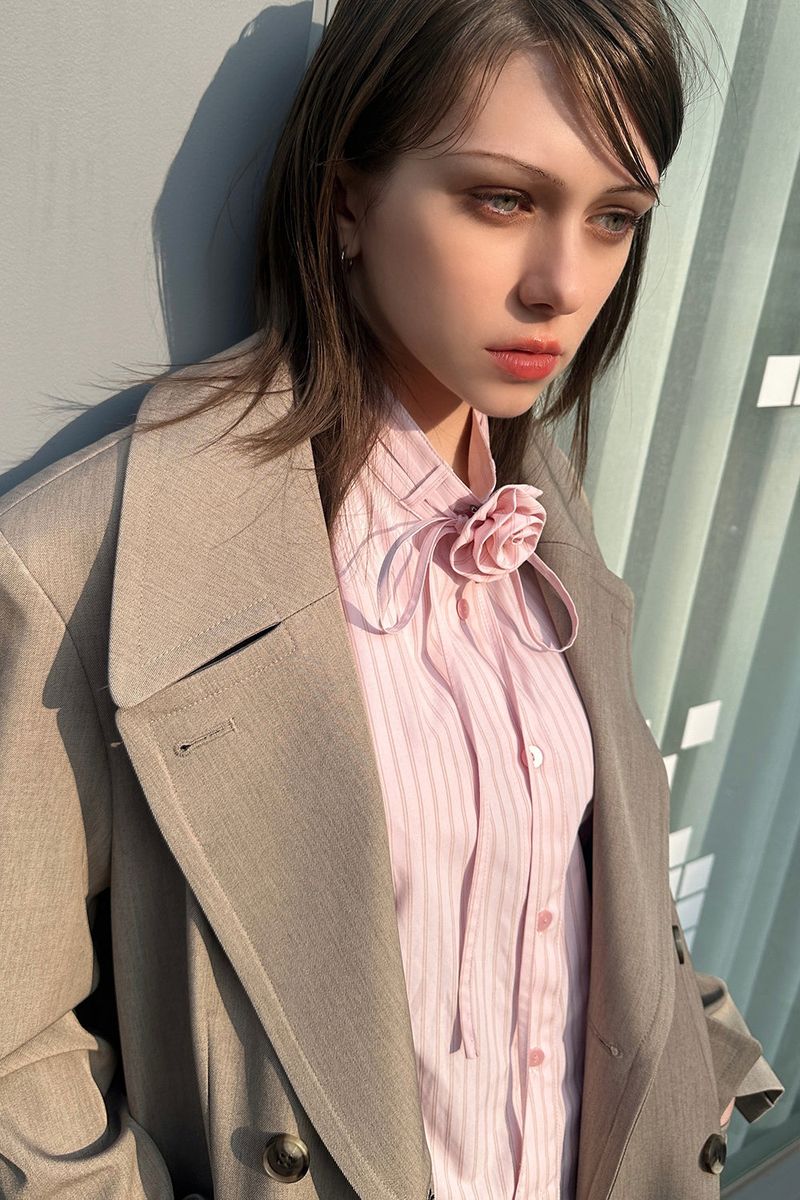 BROOCH STRIPE SHIRT_PINK