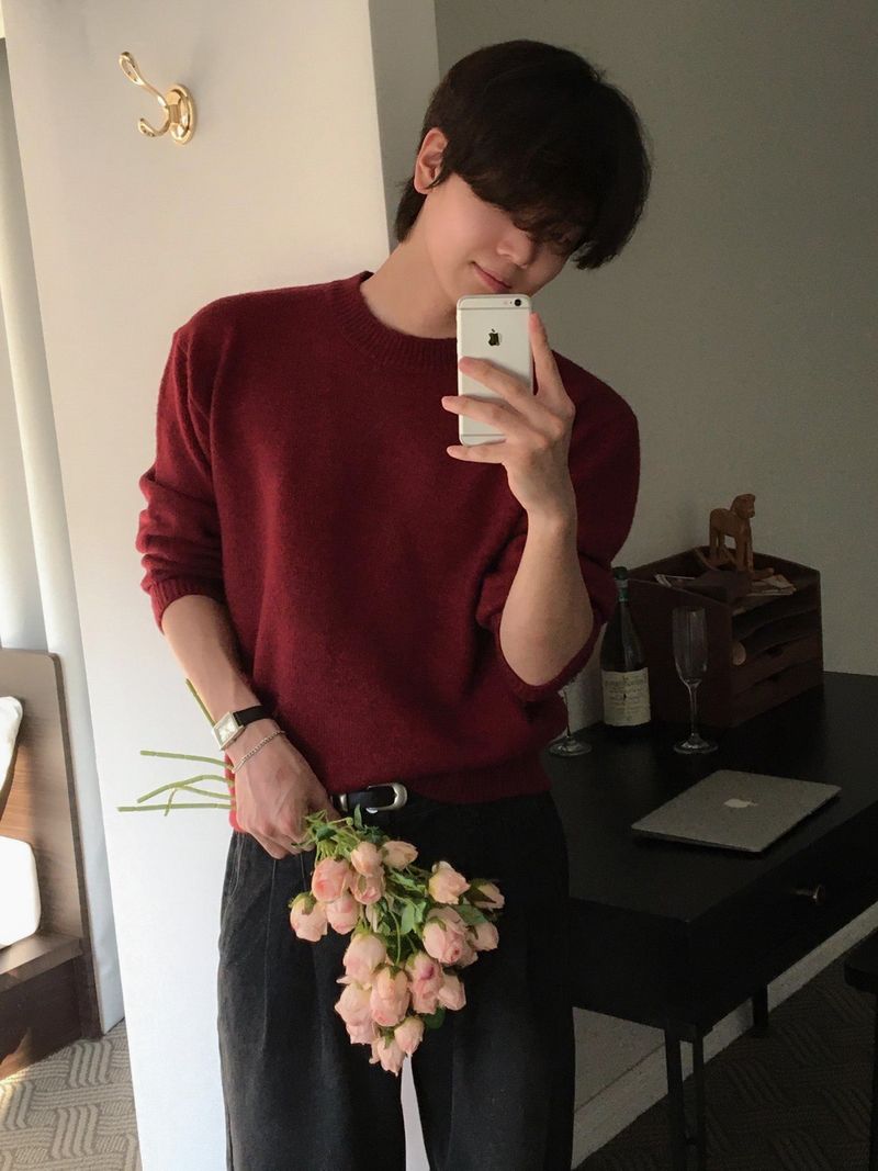 Even Soft Wool Round-Neck Knit
