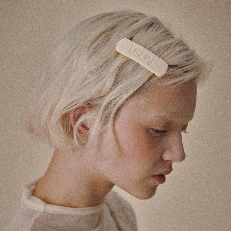 Usual Logo Hairpin ( Ivory )