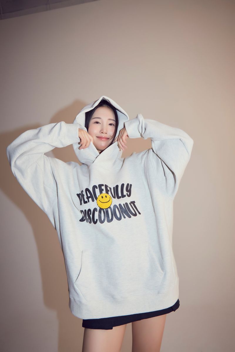 peaceful smile hoodie_gr