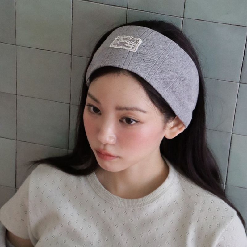 saintvine（セイントバイン）の「パンチングレースヘッドバンド（ヘアアクセサリー）」