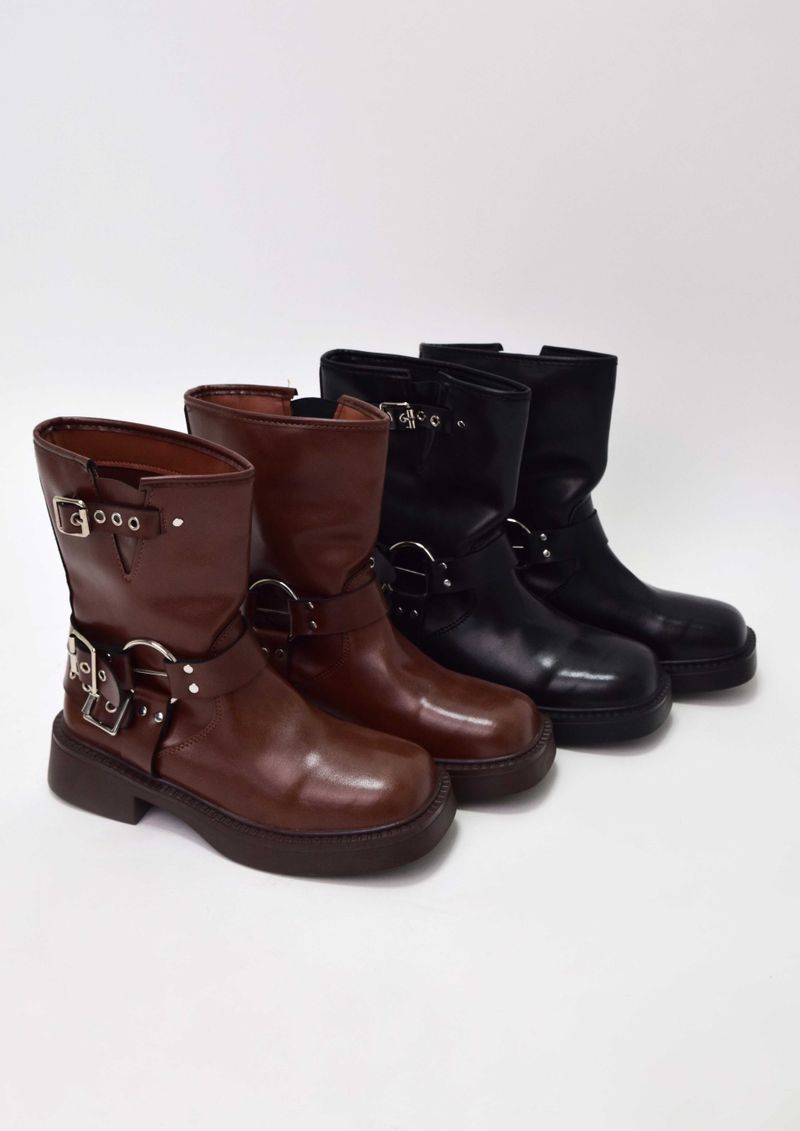 chain mid-calf boots