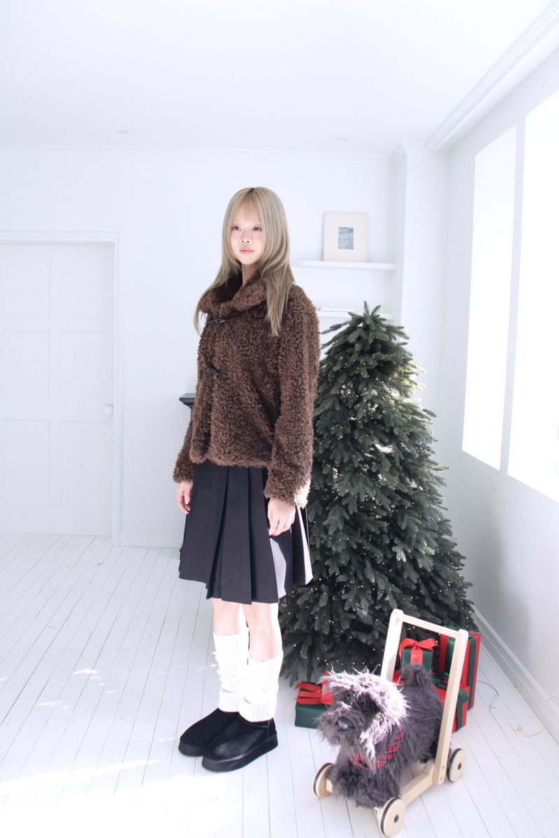 Soft wool two-button fur cropped jacket jumper (2colors)