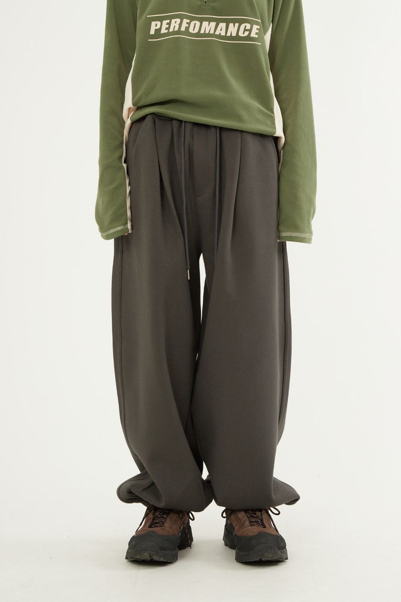 Raucohouse(ラウコハウス)の「Falling pintuck balloon jogger sweatpants(Pants)」