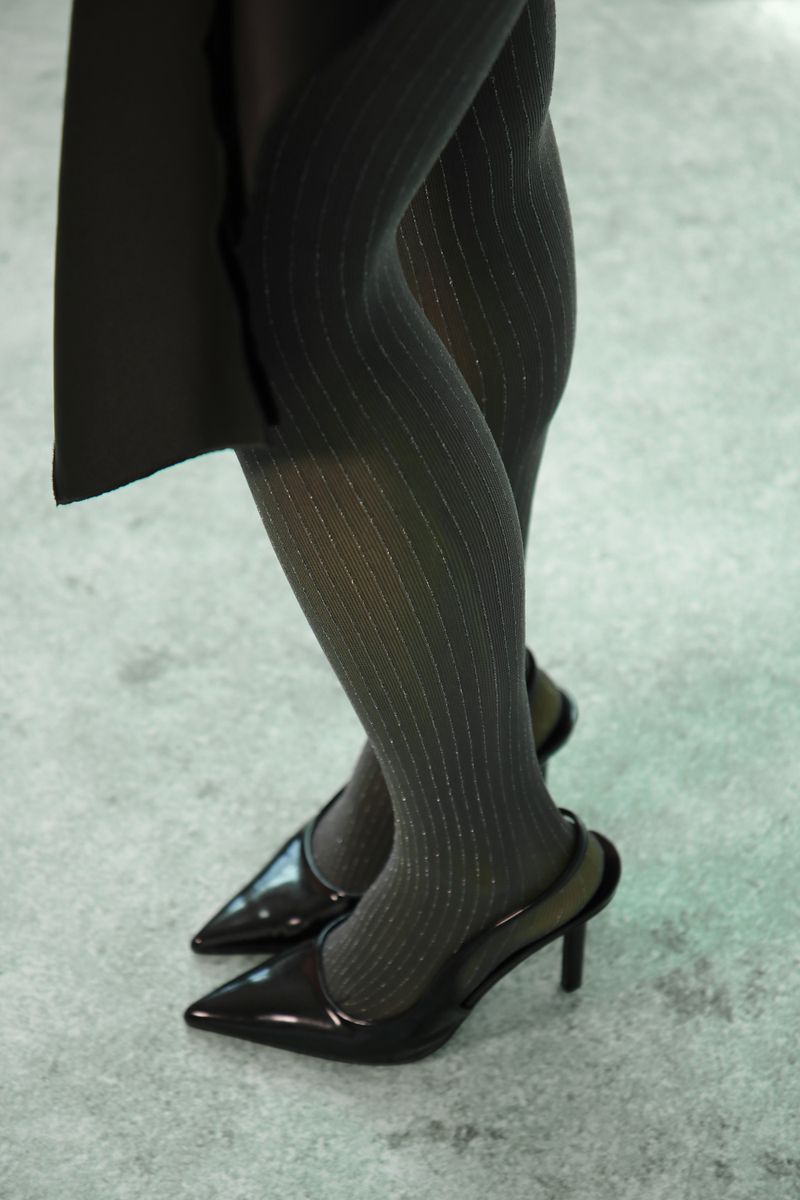 sparkle pinstripe tights (gray)
