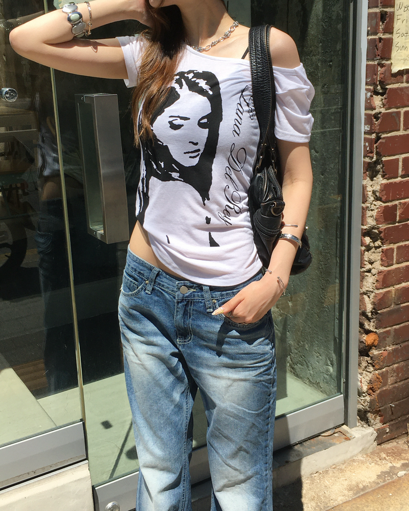ローライズ ロージー ブーツカットデニムパンツ