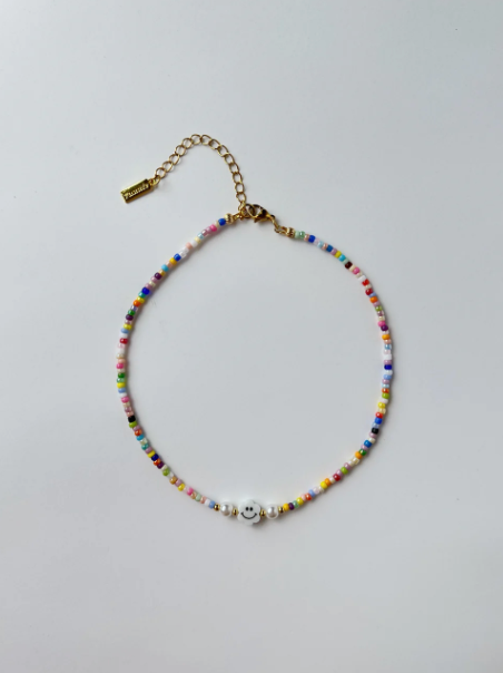 Vazzle(ヴァズル)の「【MADE】Smiley Glass Beads Necklace (Random Color)(Accessories)」