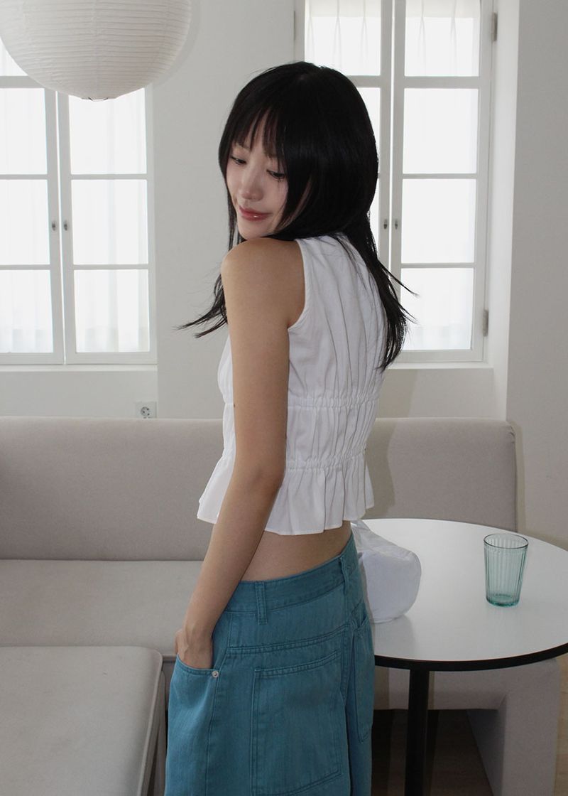HALTER SHIRRING BLOUSE