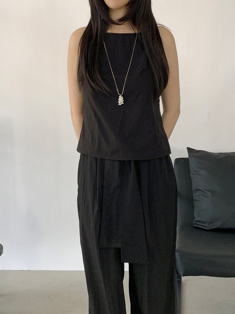Raina halterneck sleeveless blouse