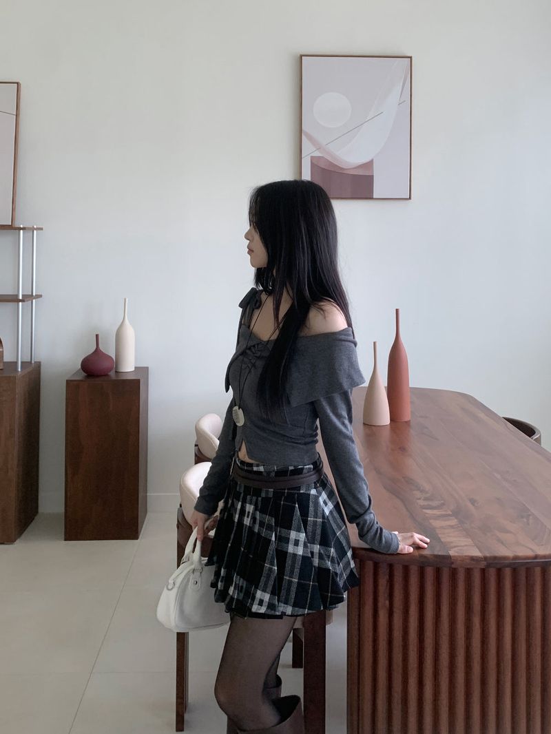 Dear. Winter Winter Check Tiered Mini Skirt