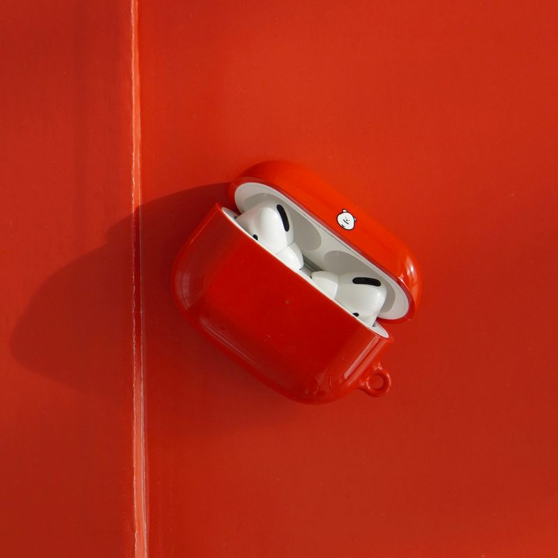 hard airpods case 'red'