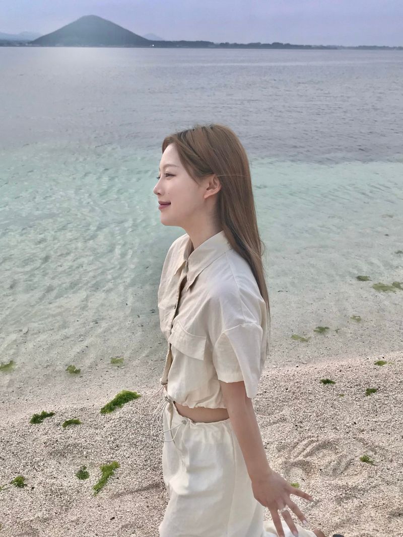 Sandy nylon set up shirt